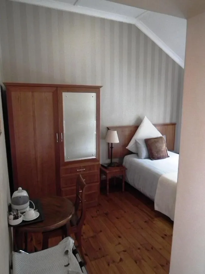 Clarence House Bed & Breakfast Cape Town