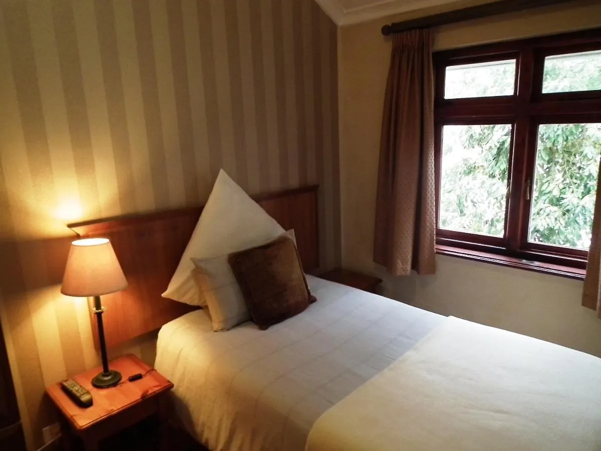 Clarence House Bed & Breakfast Cape Town