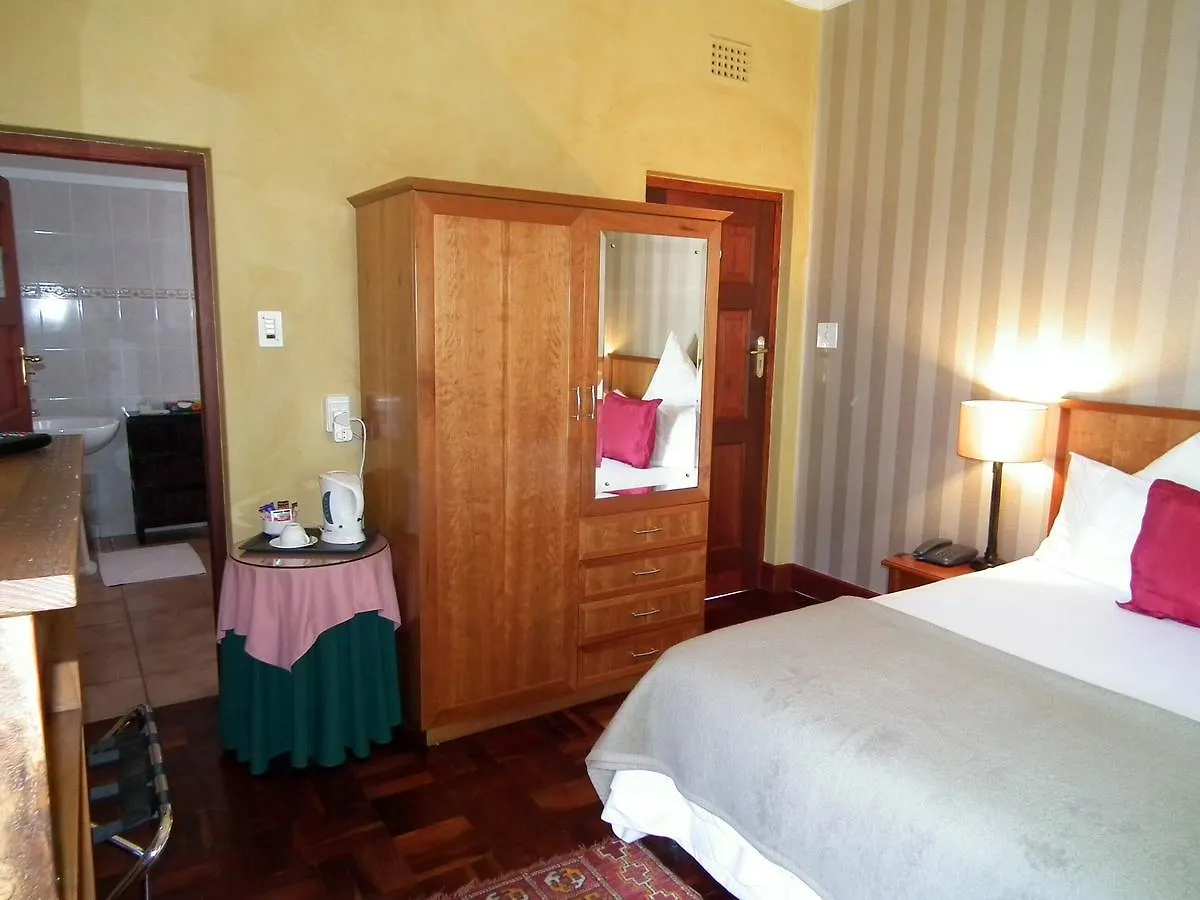Clarence House Bed & Breakfast Cape Town
